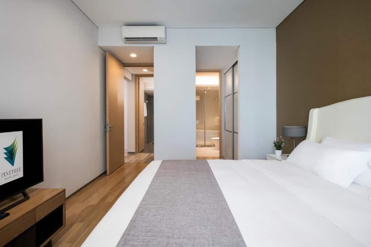 Kahden hengen deluxe-huone (yksi tai kaksi sänkyä), siivous, kaupunkinäköala