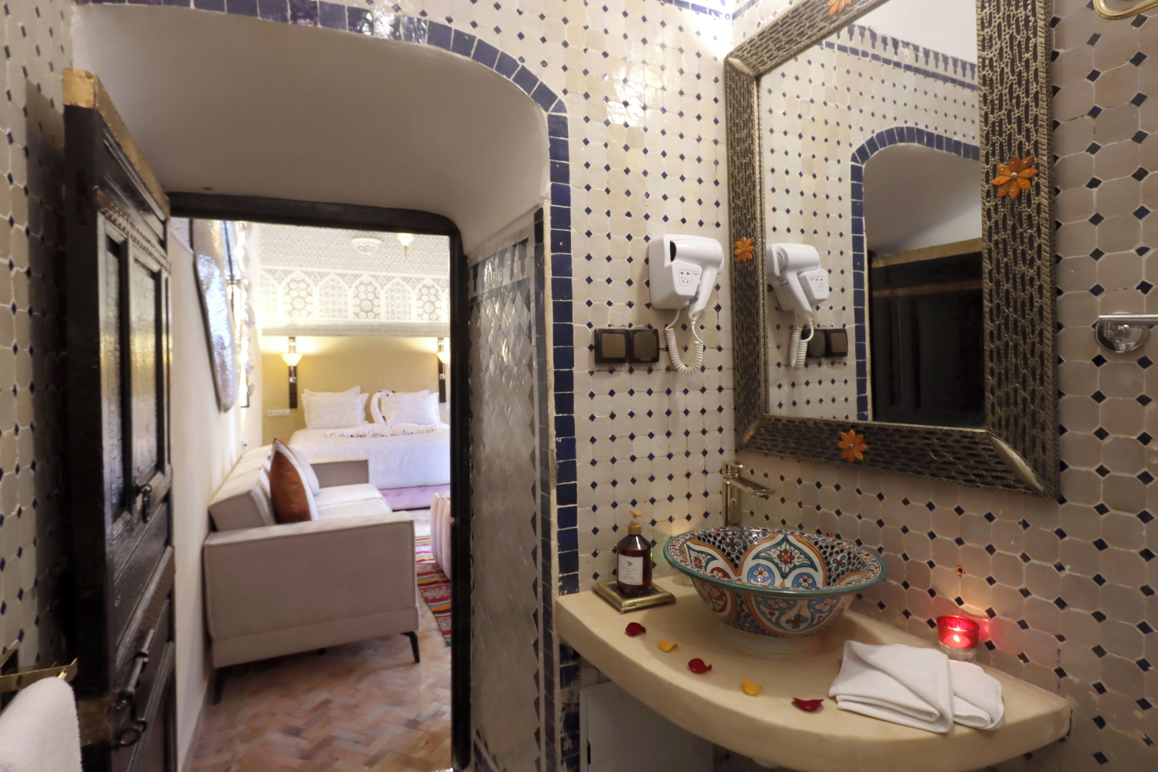 Comfort Suite, Patio, Pool View | Bathroom