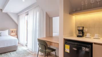 Classic Studio, City View