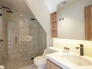 Classic Studio, City View | Bathroom - BOMMA HOUSE (Bogotá)