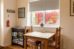Dining - Stylish cottage escape, a stroll from Morpeth town centre (Northumberland)