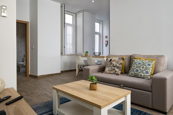 Living area - Red Door Flat by Trip2Portugal (Figueira da Foz)