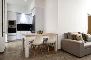 Apartment | Interior - Red Door Flat by Trip2Portugal (Figueira da Foz)