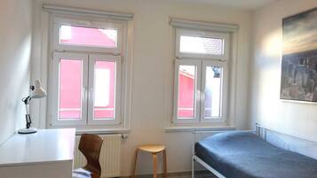 3 bedrooms, WiFi, bed sheets