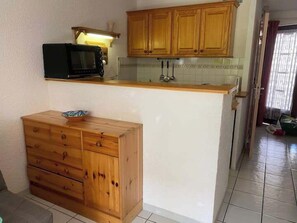 Interior - Air-conditioned studio with balcony in St-Raphaël (Saint-Raphaël)
