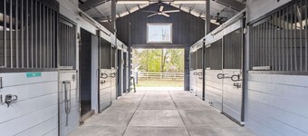 Bed and Breakfast on Equestrian Estate