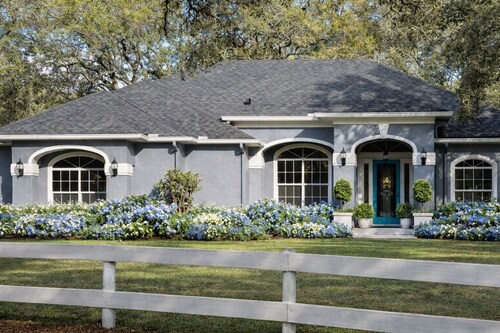 Bed and Breakfast on Equestrian Estate