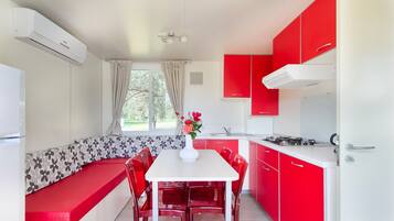 Mobile Home | Living room