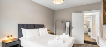 Spacious 5BR Home with Parking in Central Horsham