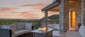 New! Luxury home with Views & Hot Tub, Game Room!