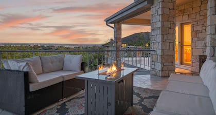 New! Luxury home with Views & Hot Tub, Game Room!