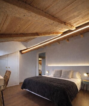 Desk, WiFi, bed sheets - CaLQuEROL Osseja Luxury romantic hideaway (Osséja)
