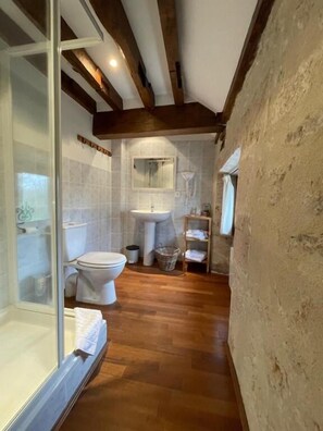 Doppelzimmer | Badezimmer