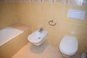 House, Smoking - Ad1000 in Oliva With 2 Bedrooms and 1 Bathrooms (Oliva)