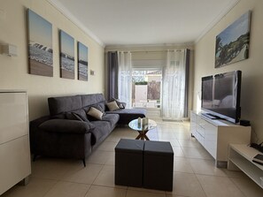 House - Ad1202 in Oliva With 2 Bedrooms and 2 Bathrooms (Oliva)