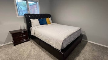 5 habitaciones, tabla de planchar con plancha, wifi y ropa de cama