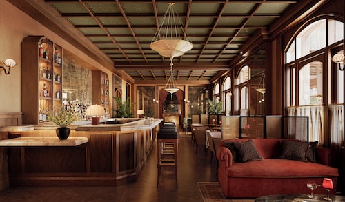 The Nora Hotel 