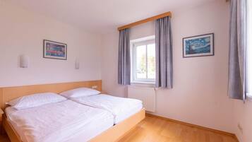 3 Schlafzimmer, Bügeleisen/Bügelbrett, WLAN, Bettwäsche