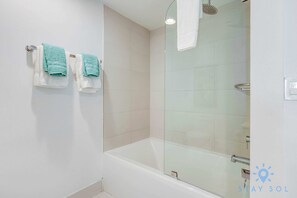 Shower, hair dryer, towels, shampoo - Resort-Style 2BR | Views | Pool & Gym (Hallandale Beach)