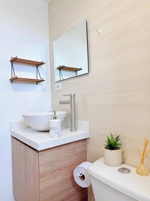 Appartement, 2 slaapkamers, toegankelijk voor mindervaliden, balkon | Badkamer