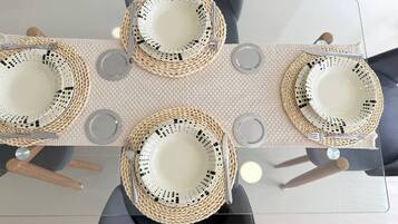 Apartment, 2 Bedrooms, Accessible, Balcony | Dining