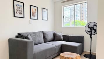 Apartment, 2 Bedrooms, Accessible, Balcony | Living area