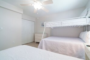 3 habitaciones, tabla de planchar con plancha y wifi gratis 