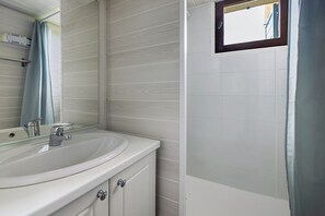 Douche, séchoir à cheveux
