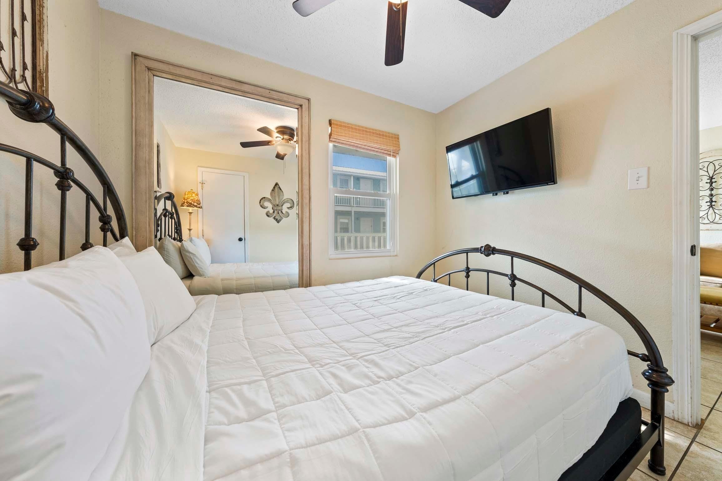 Condo, 2 Queen Beds (Sunrise Village 111)
