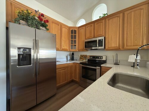 Lakeside Escape in Private Lake Community