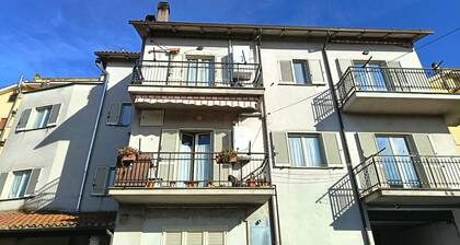 "Sara's Home Vetralla" Apartment with Balcony and Wi-Fi