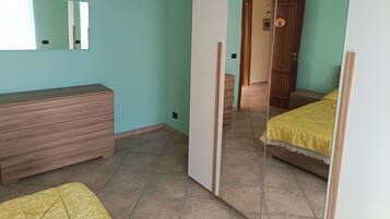 3 Schlafzimmer, Bügeleisen/Bügelbrett, WLAN, Bettwäsche
