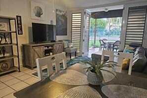 TV - Villa at Campomar Beach Resort (Palmas)