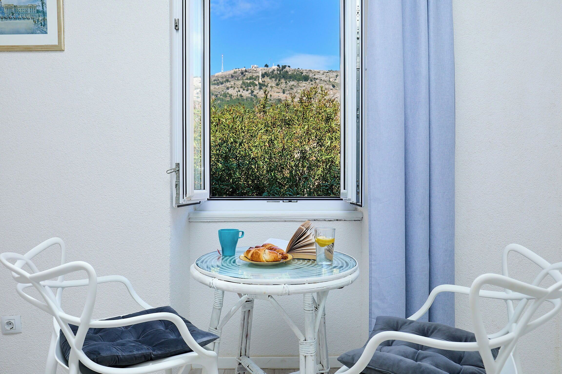 Studio (1 Bedroom) | In-room dining