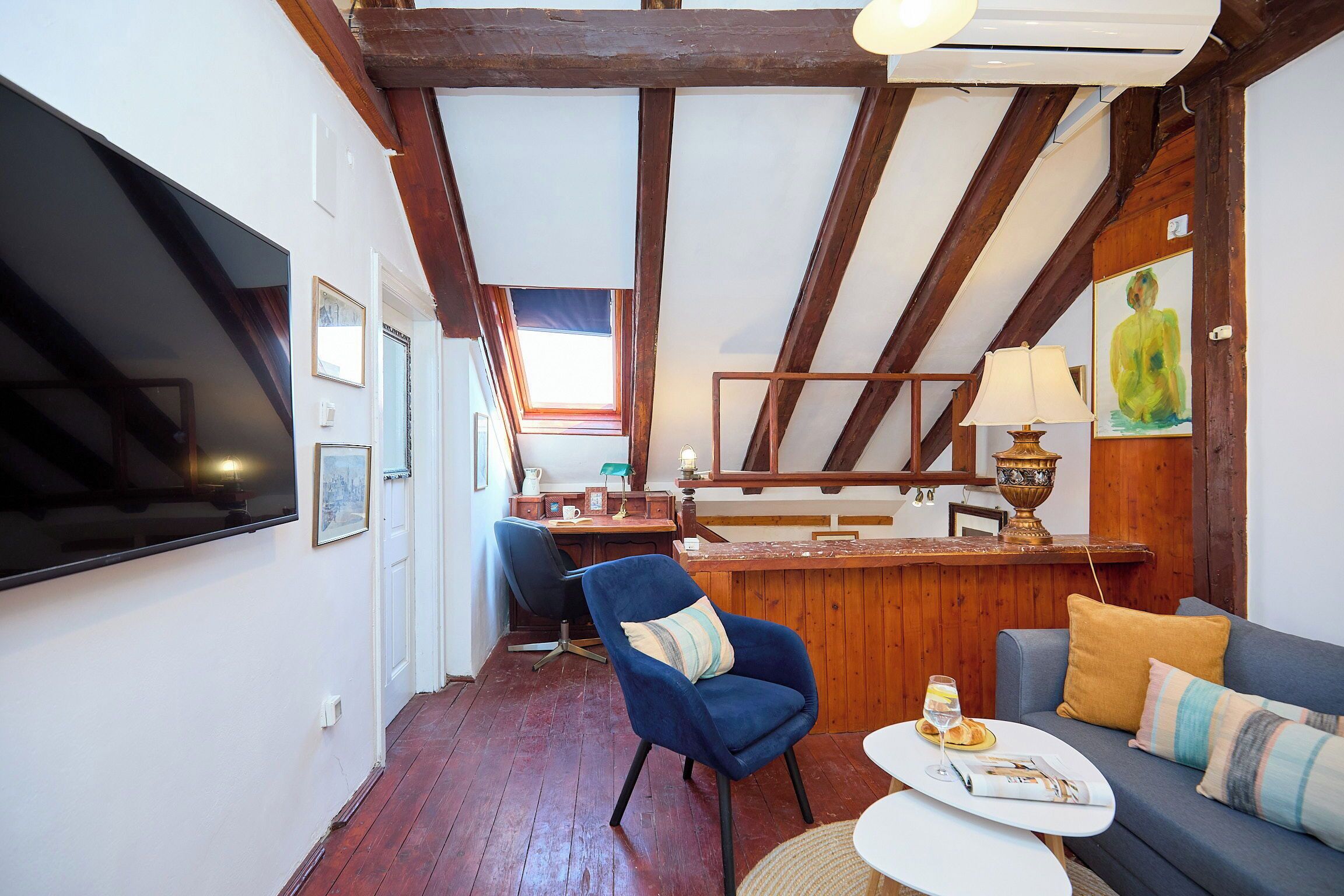 Apartment (1 Bedroom) | Wohnzimmer