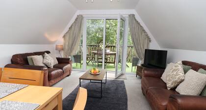 3-bedroom lodge in fantastic Honicombe Holiday Village with pool and fitness