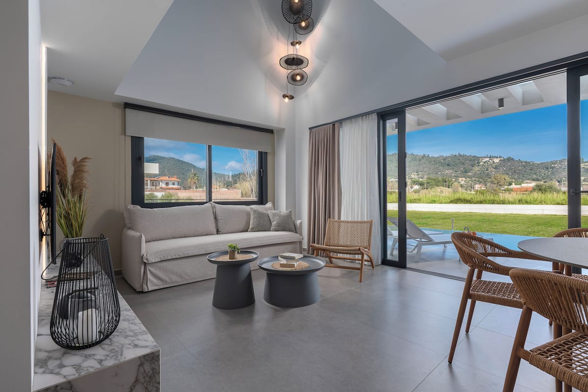 Signature 3-Bedroom Villa with Private Pool | Aire de séjour