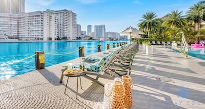Beachwalk Resort Condo: Pool & Beach Access!