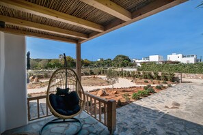 Terrace/patio - Guest House Emily Country Home with Mountain View, Wi-Fi and Air Conditioning (Παροικιά)