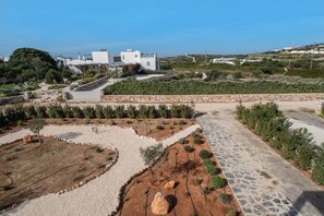Property grounds - Studio 'Emily' with Sea View, Wi-Fi, and Air Conditioning (Παροικιά)