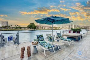 Terrace/patio - Amazing 2BR Apt w/Oceanfront Balcony | Hot Tub (Hollywood)