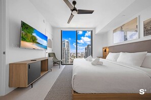 Condo, Balcony, City View - Downtown 1-BD Condo With City Views (Miami)