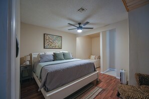 3 bedrooms, free WiFi, bed sheets - Lake Access, Firepit and Kayaks (Eucha)
