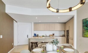 Dining - Hollywood Beach Retreat | Oceanview Resort (Hollywood)