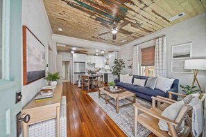 TV, offices - As Seen on "Restoring Galveston": Surf Shack (Galveston)