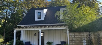 Cozy efficiency in serene Pewee Valley