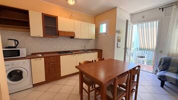 Apartment, 2Â Schlafzimmer, Balkon, Gartenblick | Innenbereich