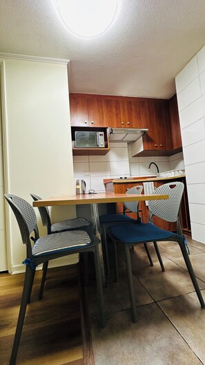 Dining - Perfect 1-bedroom apartment in delightful Santiago neighborhood (Santiago)