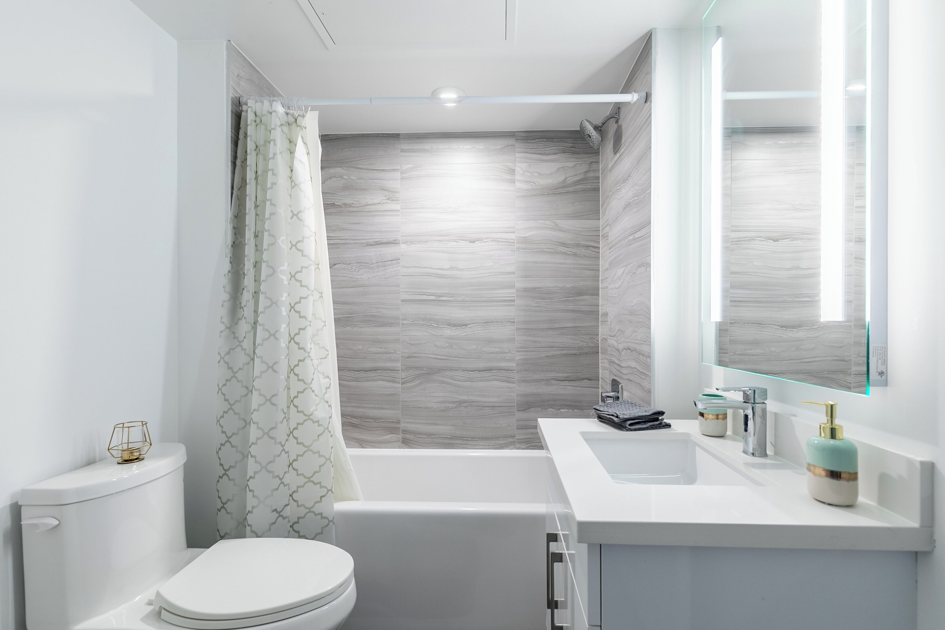 Appartement, vue sur la ville | Salle de bain