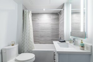 아파트, 시내 전망 | 욕실